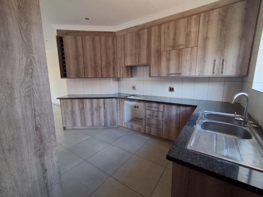 4 Bedroom Property for Sale in Mandela View Free State